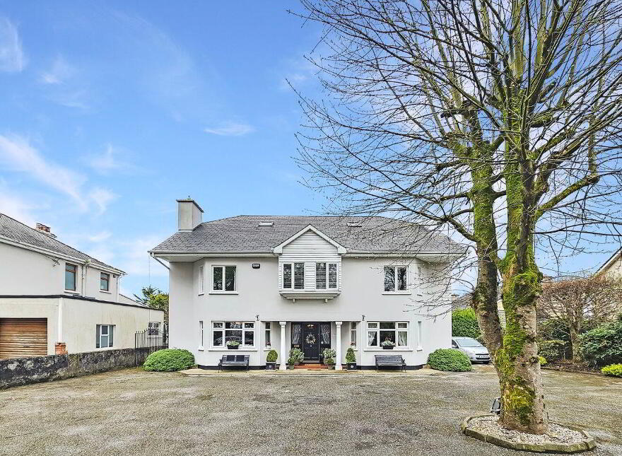 Glenomra House, Limerick Road, Ennis, V95X853