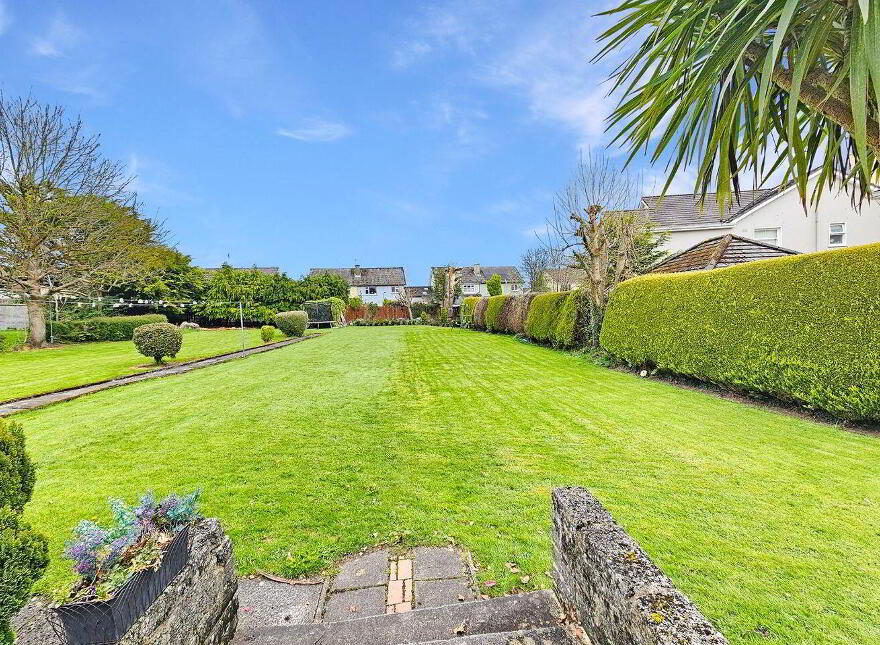 Glenomra House, Limerick Road, Ennis, V95X853
