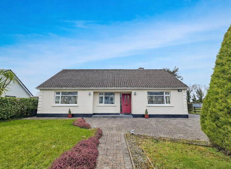 Loughville, Lahinch Road, Ennis, V95P2D8