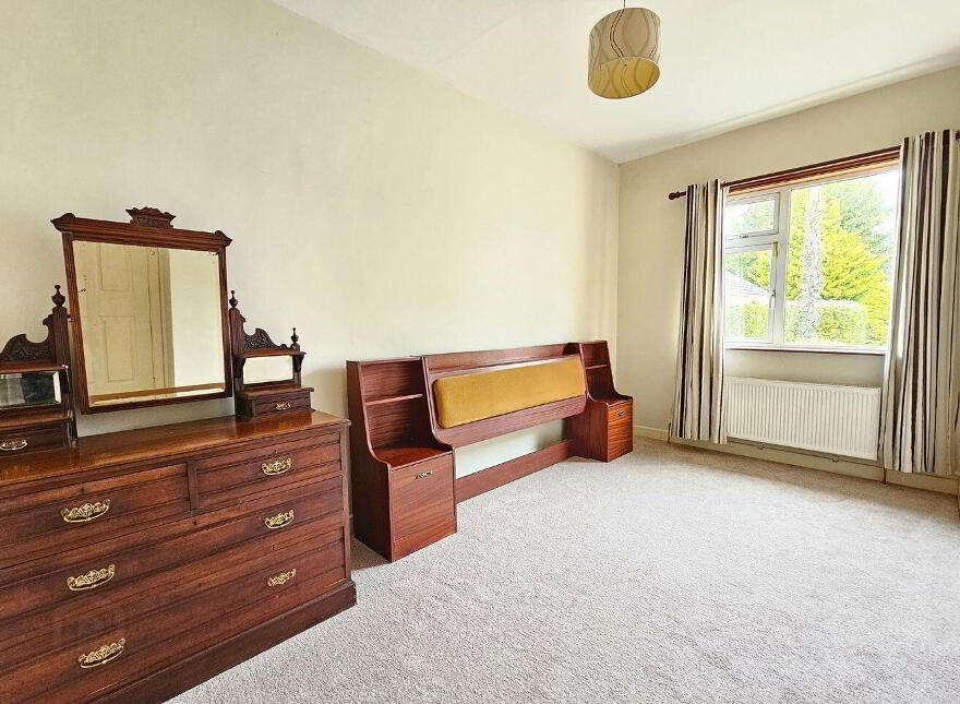 Loughville, Lahinch Road, Ennis, V95P2D8