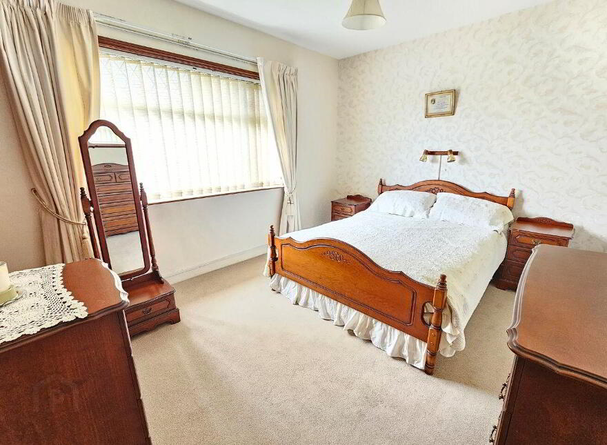 Loughville, Lahinch Road, Ennis, V95P2D8