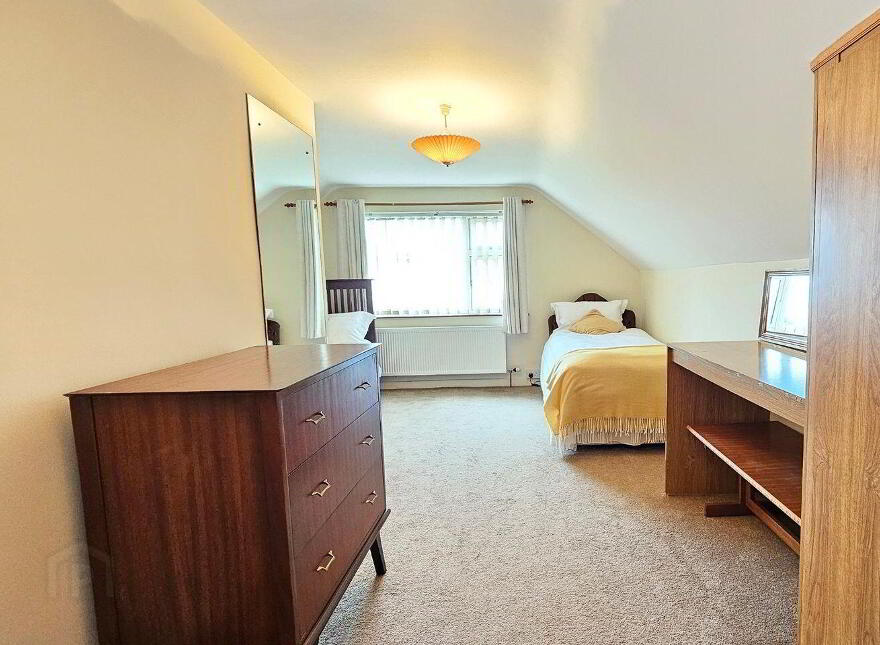 Loughville, Lahinch Road, Ennis, V95P2D8