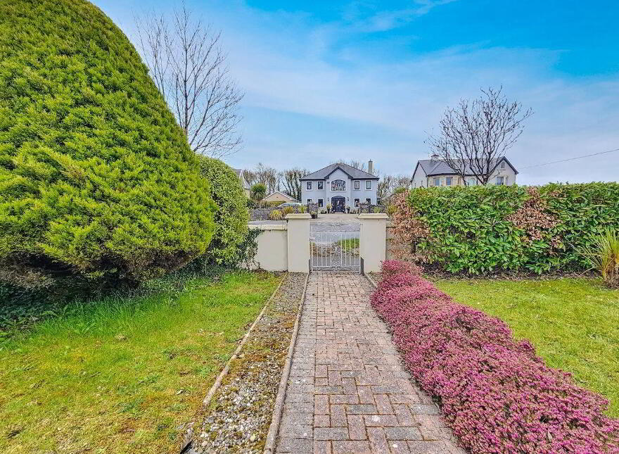 Loughville, Lahinch Road, Ennis, V95P2D8