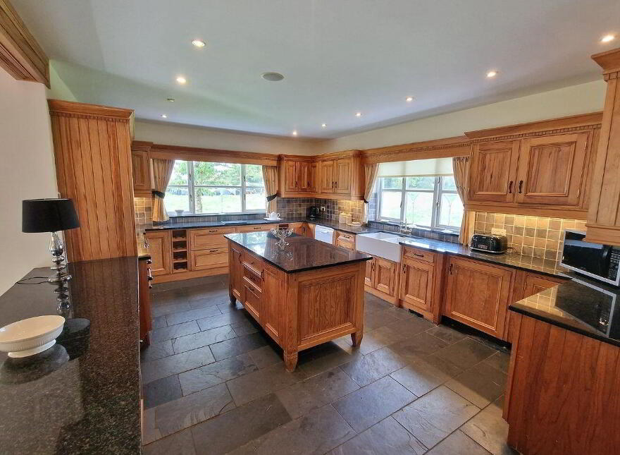 Roxholme House, Clounty, Bohatch, V94A7K6