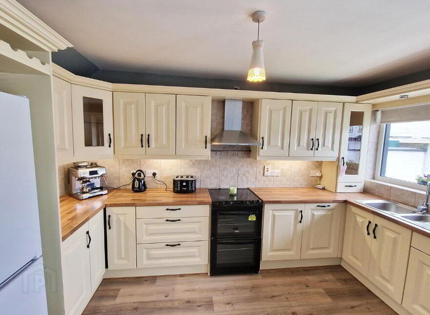9 Tradaree Court, Shannon, V14TY83