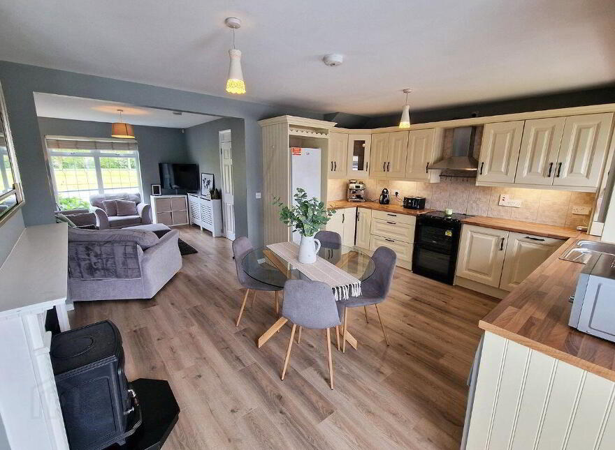9 Tradaree Court, Shannon, V14TY83