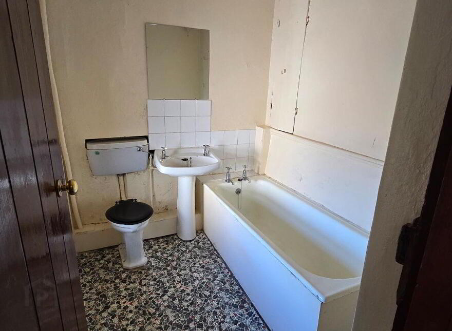 Sea Haven, Station Road, Lahinch, V95HE40