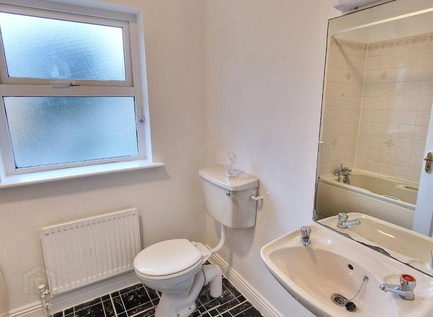 44 Park Avenue, Clon Road, Ennis, V95P4F8