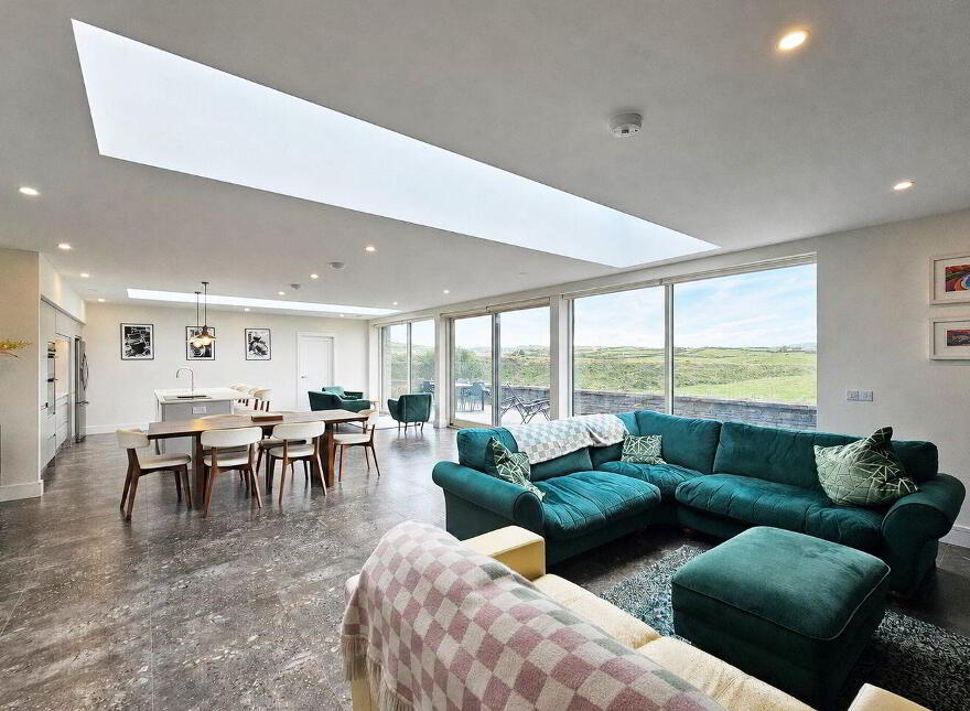 6 Radharc Na Mara, Cregg, Lahinch, V95YC5H