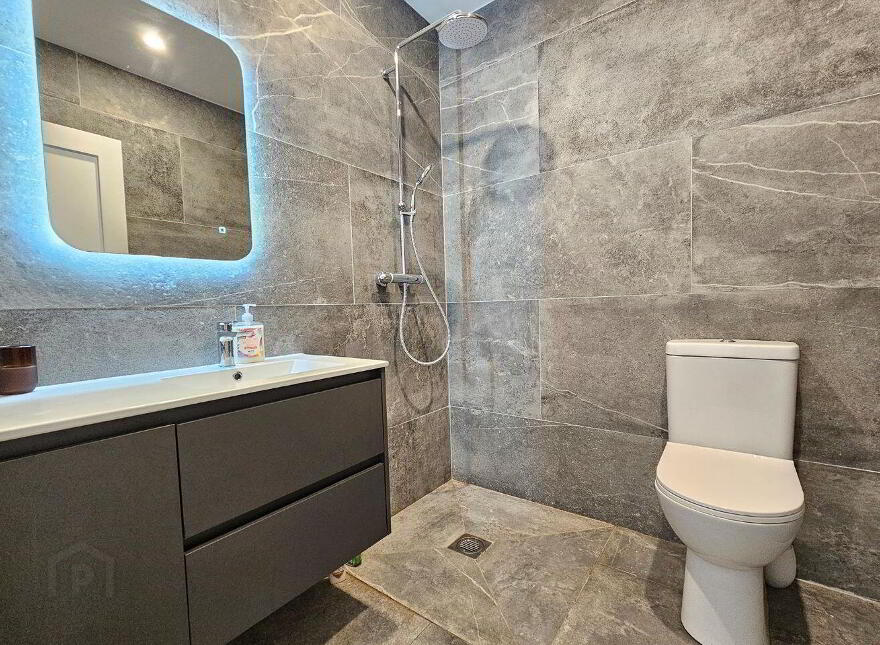 6 Radharc Na Mara, Cregg, Lahinch, V95YC5H