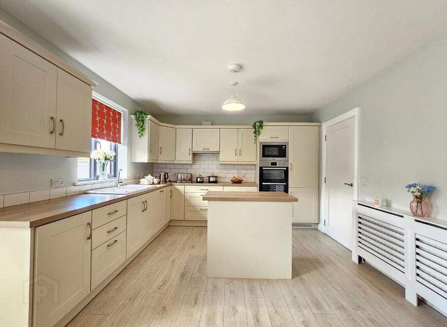 5 Curate's Court, Roslevan, Ennis, V95X58R