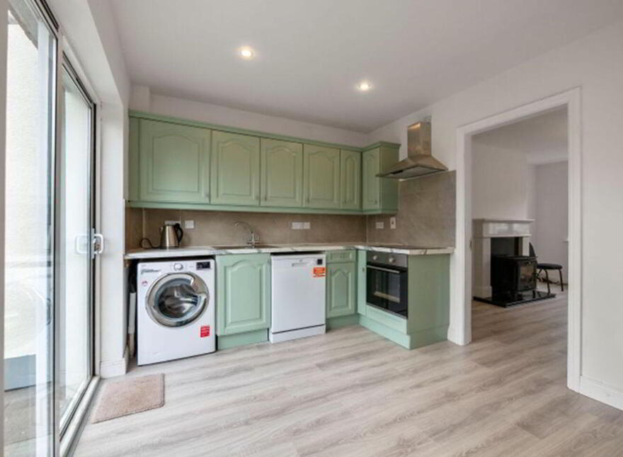 2 Branogue Park, Riverchapel, Y25V525