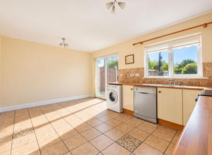 54 Creagh Demesne, Gorey, Y25YR25