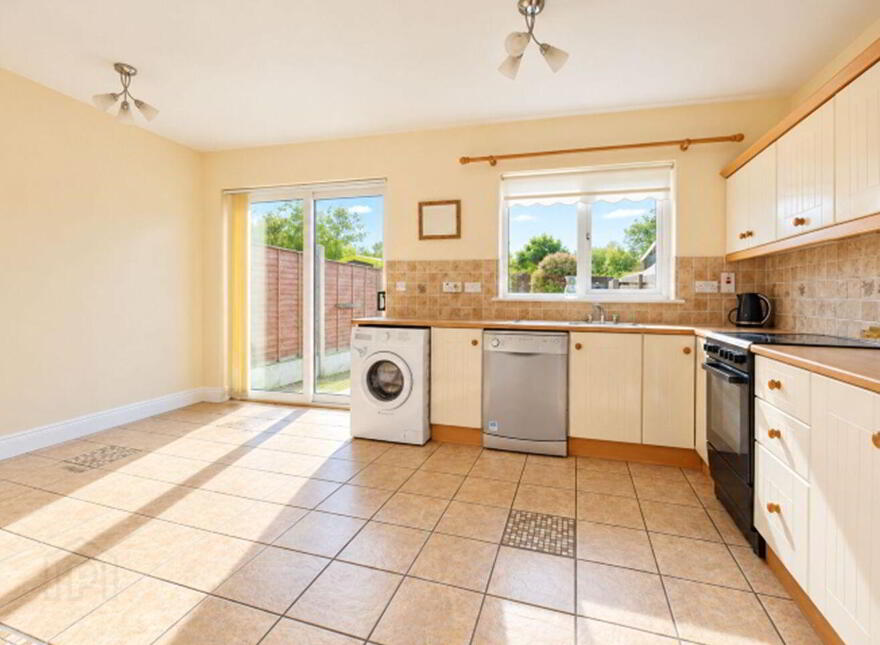 54 Creagh Demesne, Gorey, Y25YR25