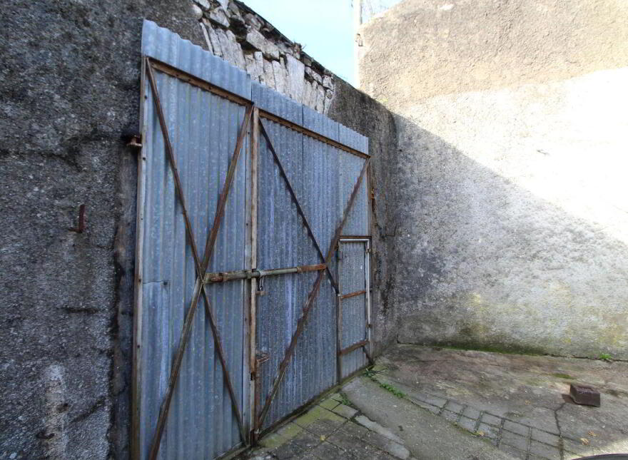 Market Square, Kanturk, P51PY80