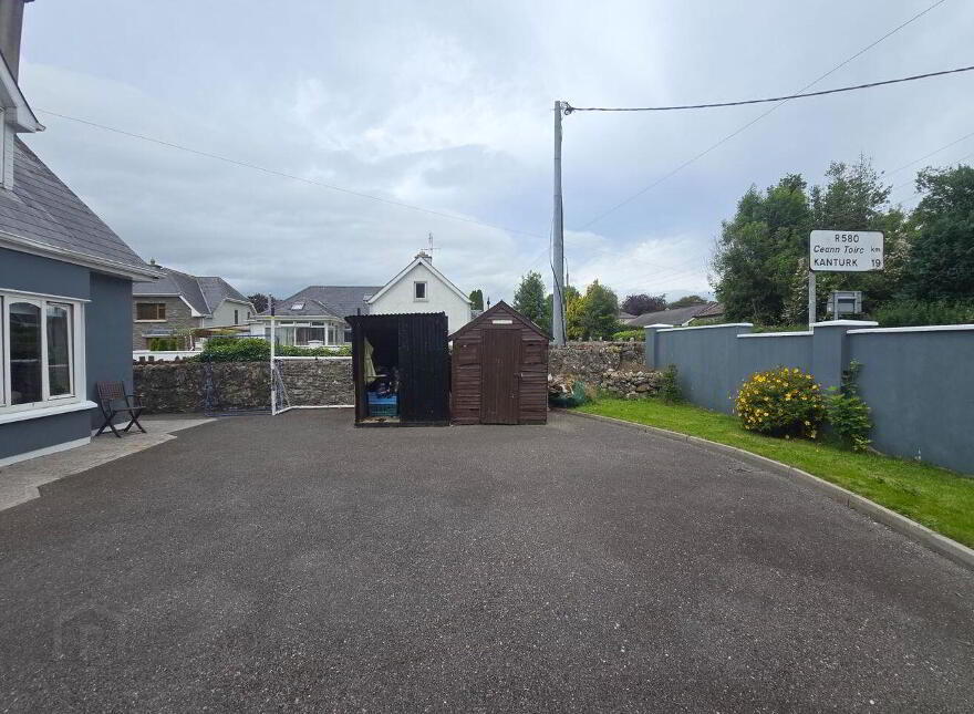 Kerry Lane, Buttevant, P51D519