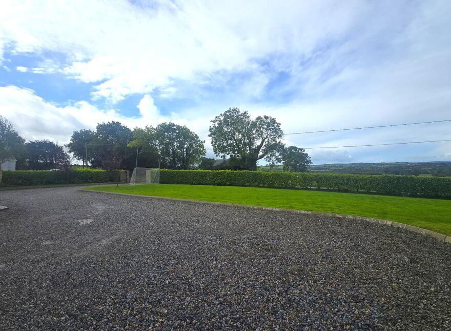 Teeveeny, Dromina, P56E189