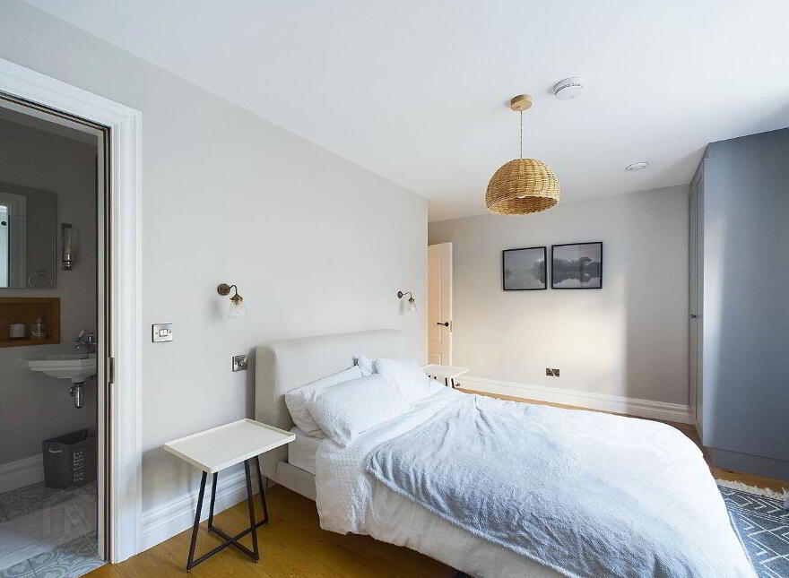 Westend Mews, New Street, Killarney, V93HH64