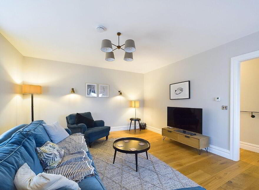 Westend Mews, New Street, Killarney, V93HH64