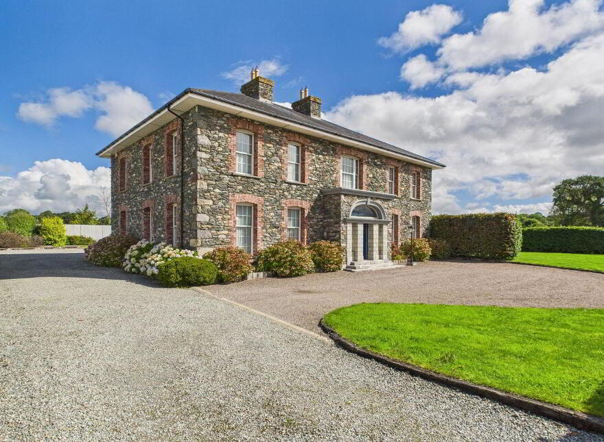 Cloverfield House, Muckross Rd, Killarney, V93R9C6
