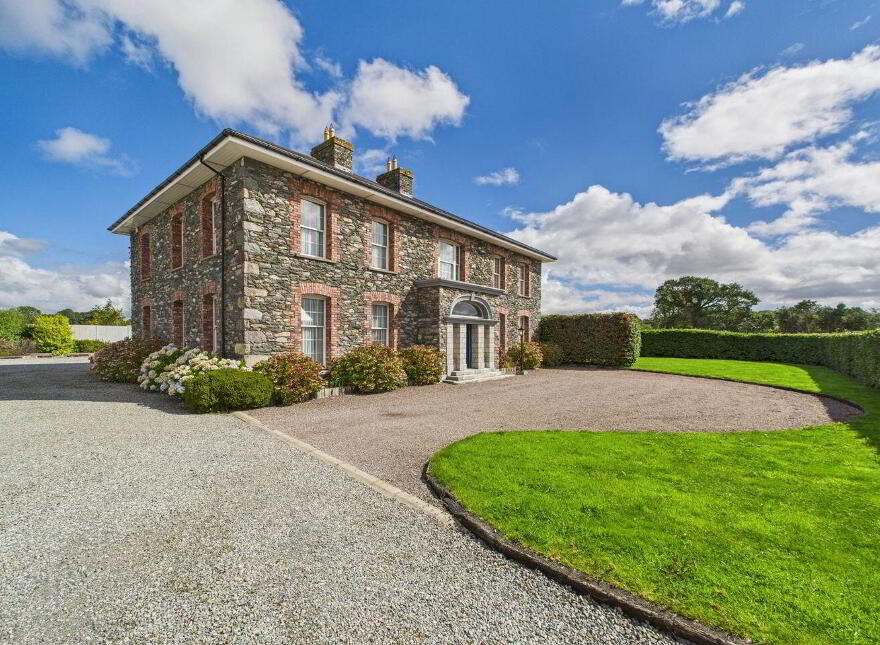 Cloverfield House, Muckross Rd, Killarney, V93R9C6