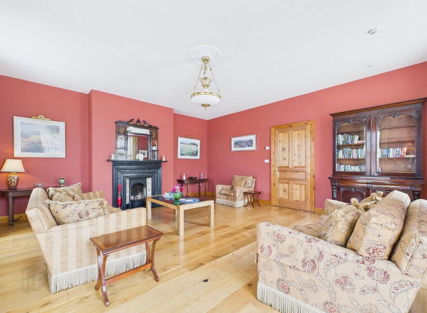 Cloverfield House, Muckross Rd, Killarney, V93R9C6