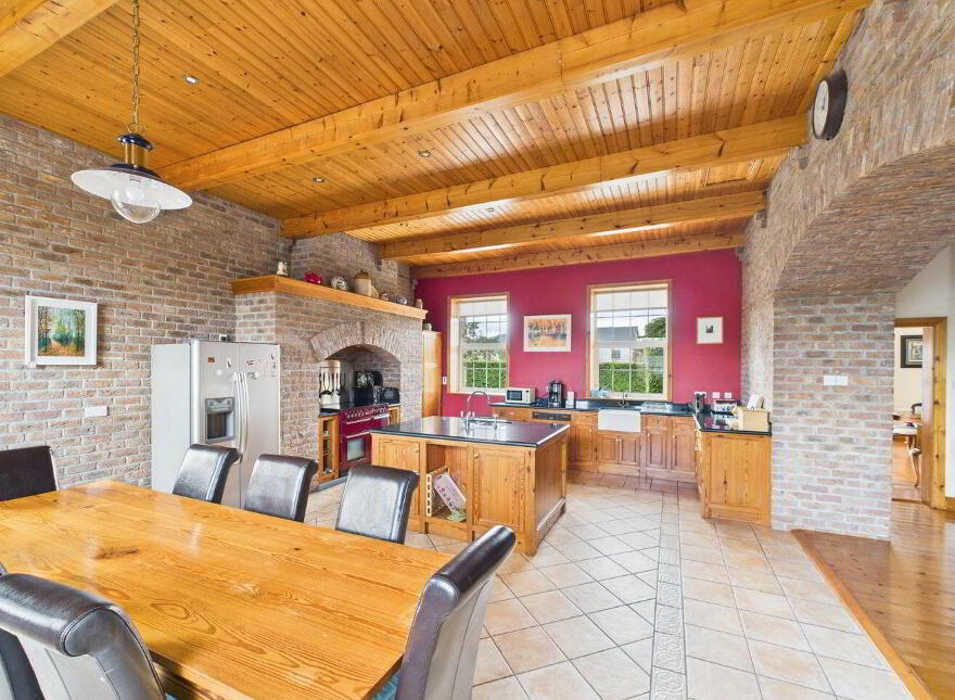 Cloverfield House, Muckross Rd, Killarney, V93R9C6