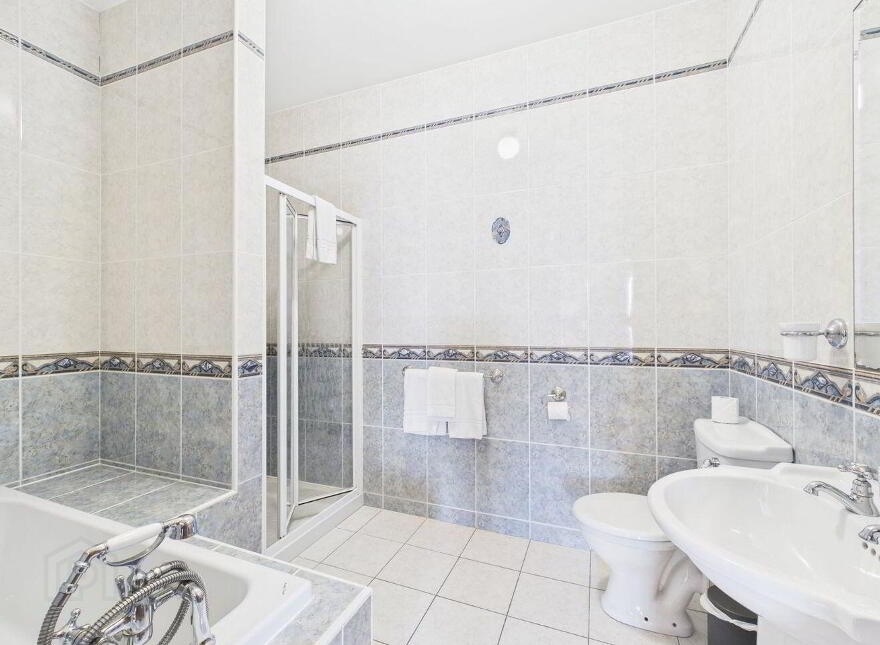 Cloverfield House, Muckross Rd, Killarney, V93R9C6