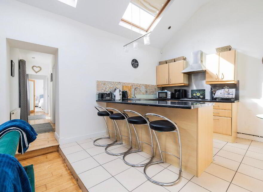 Hazel Cottage, 6 The Square, Skerries, K34RK27