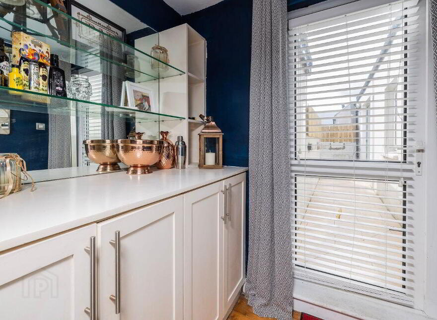 Hazel Cottage, 6 The Square, Skerries, K34RK27