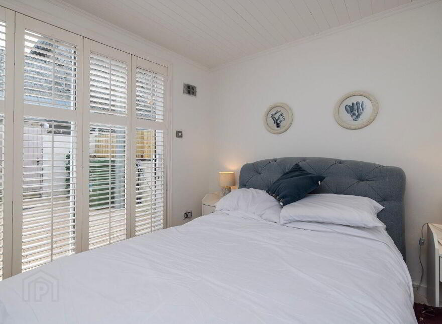 Hazel Cottage, 6 The Square, Skerries, K34RK27