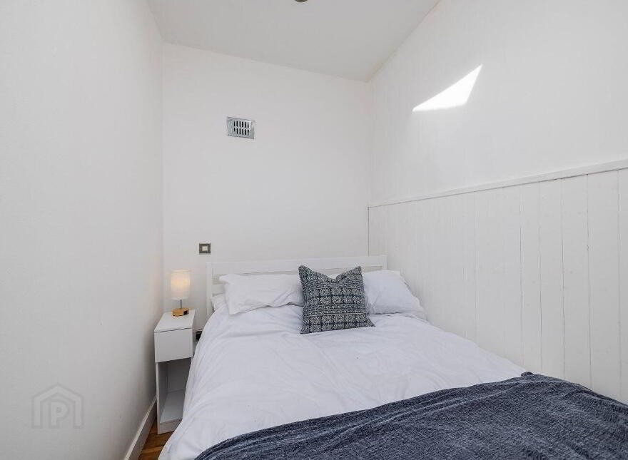 Hazel Cottage, 6 The Square, Skerries, K34RK27