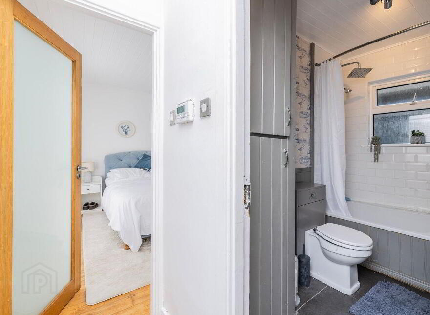 Hazel Cottage, 6 The Square, Skerries, K34RK27