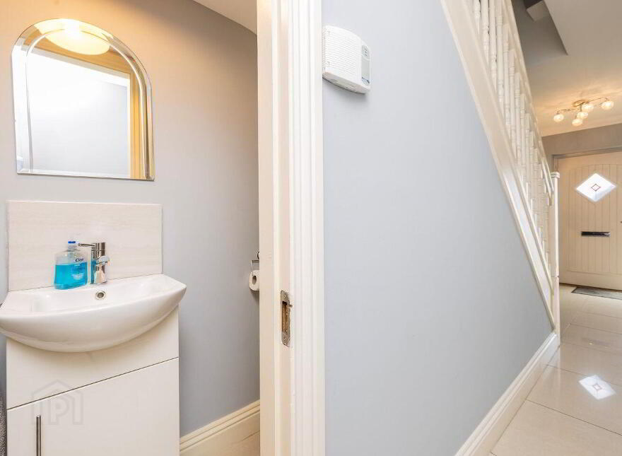 49 Tayleurs Point, Rush, K56E670