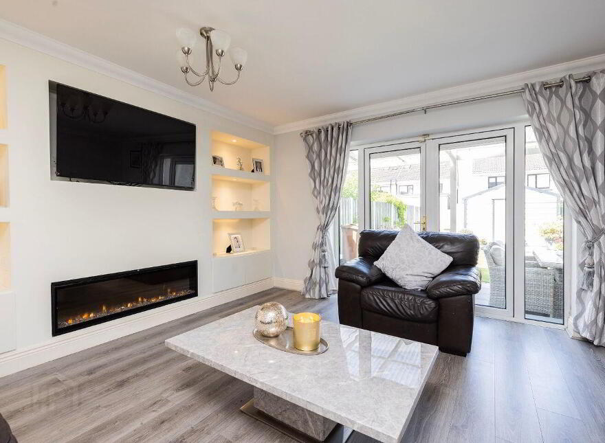 49 Tayleurs Point, Rush, K56E670