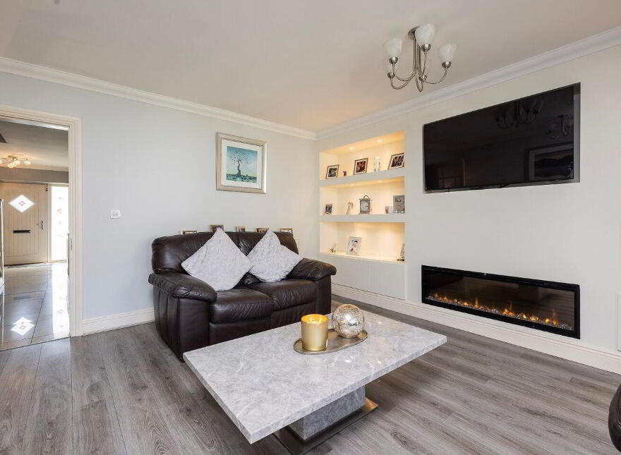 49 Tayleurs Point, Rush, K56E670