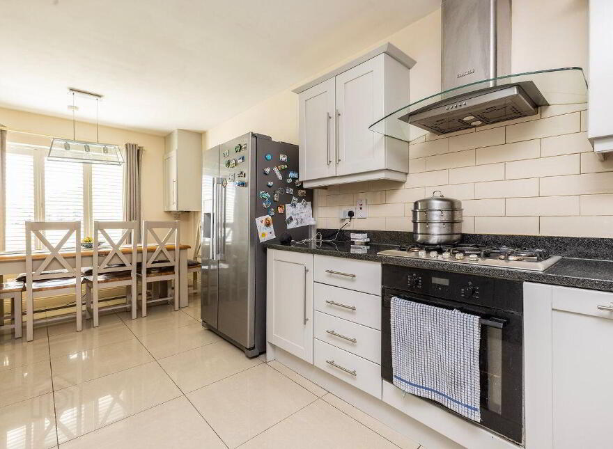 49 Tayleurs Point, Rush, K56E670