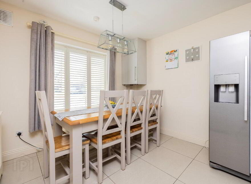 49 Tayleurs Point, Rush, K56E670