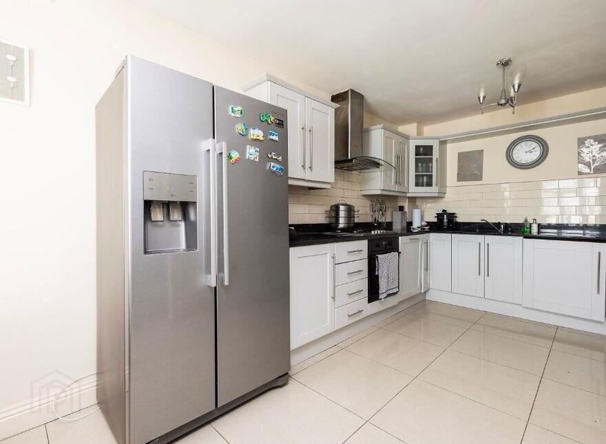 49 Tayleurs Point, Rush, K56E670