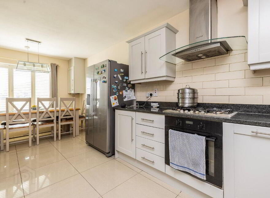 49 Tayleurs Point, Rush, K56E670
