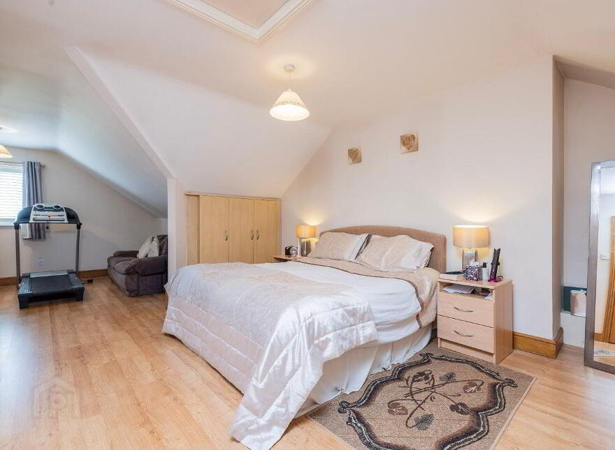 49 Tayleurs Point, Rush, K56E670