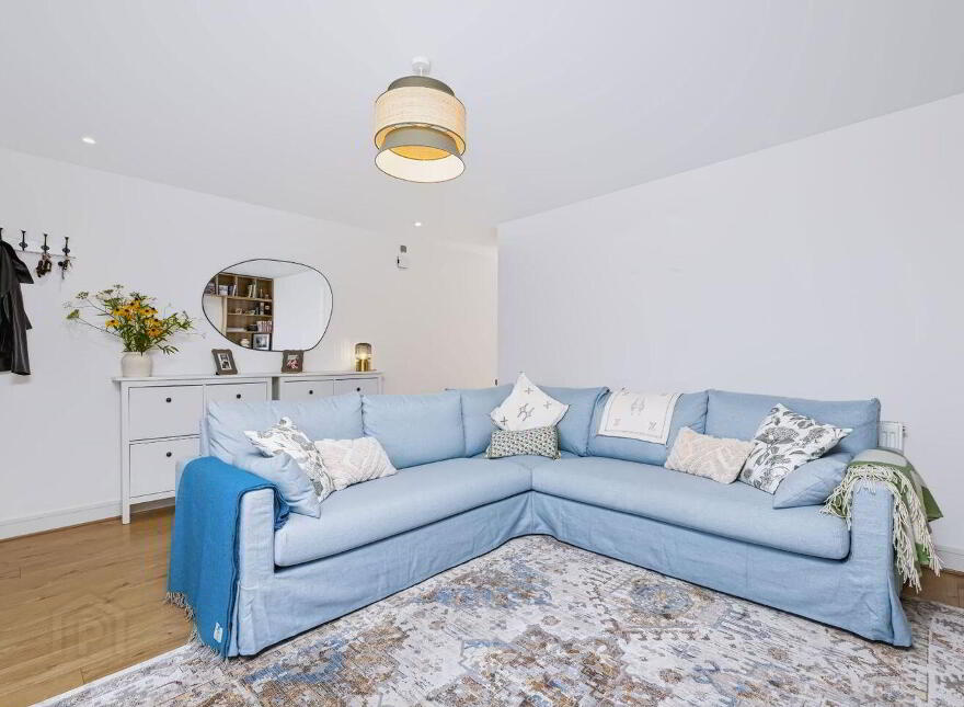 8 Folkstown Park, Taylor Hill Boulevard, Balbriggan, K32P270
