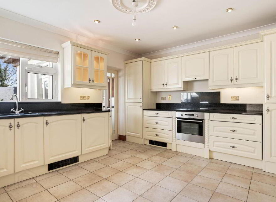4 Clonkeen Lawn, Clonkeen Road, Deansgrange, Blackrock, Kill O' The Grange, A94C7V0