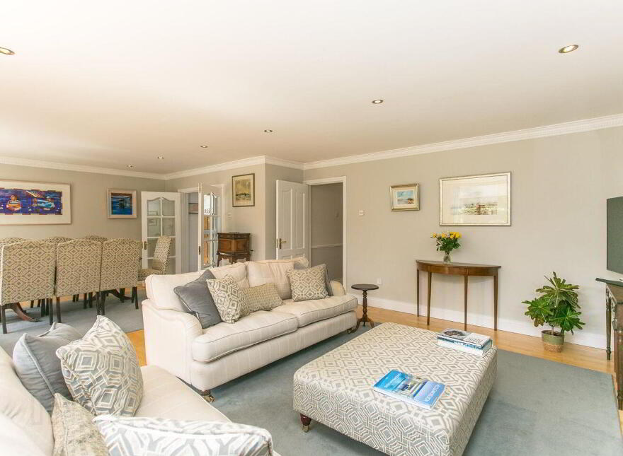 18 Dornden Park, Booterstown, A94Y194