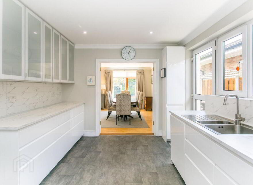 18 Dornden Park, Booterstown, A94Y194