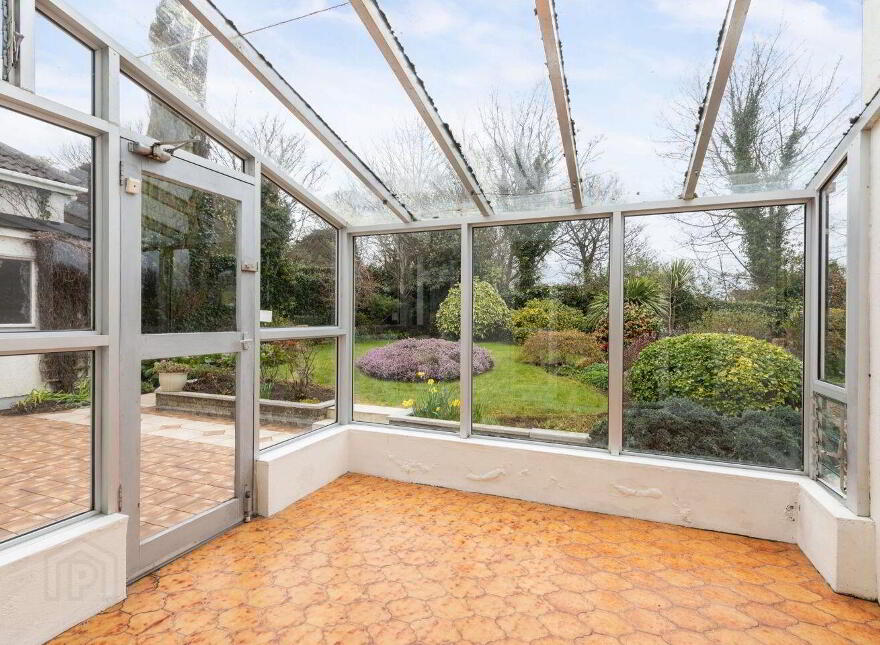 19 Knocksinna Park, Foxrock, Foxrock, D18V8N9