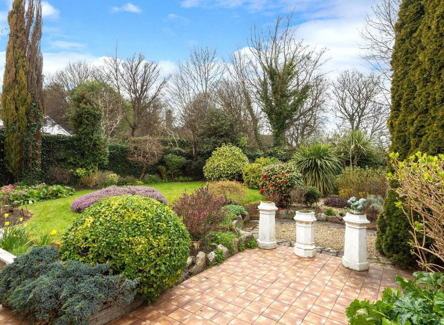 19 Knocksinna Park, Foxrock, Foxrock, D18V8N9
