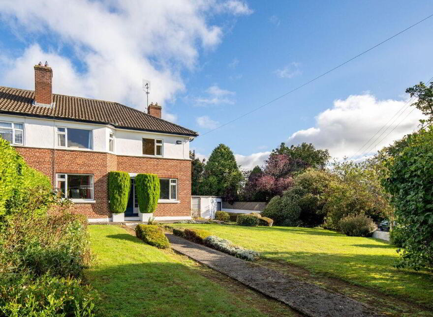 Mallard, Foxrock Park, Kill Lane, Foxrock, Foxrock, D18EA26