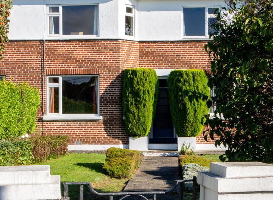 Mallard, Foxrock Park, Kill Lane, Foxrock, Foxrock, D18EA26