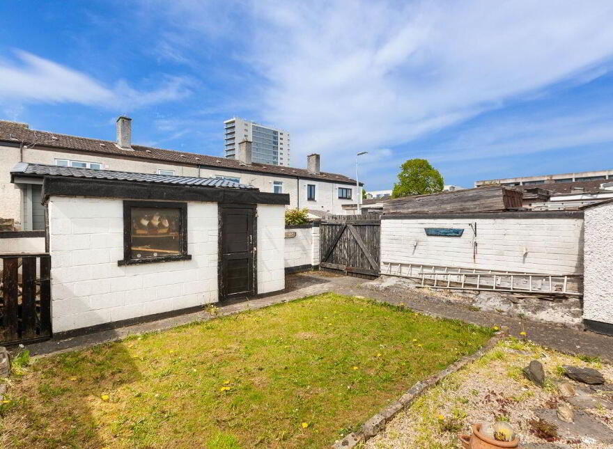 2 Coultry Drive, Dublin 9, D09CY64